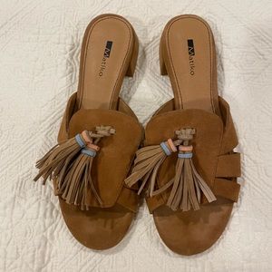 Suede Sandals with tassel size 7 NWT Brand Matiko